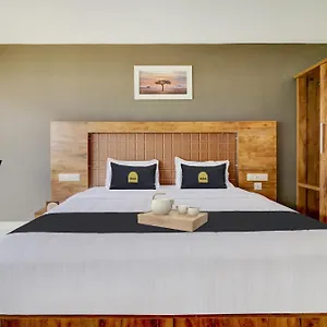Townhouse Oak Suits Hotel